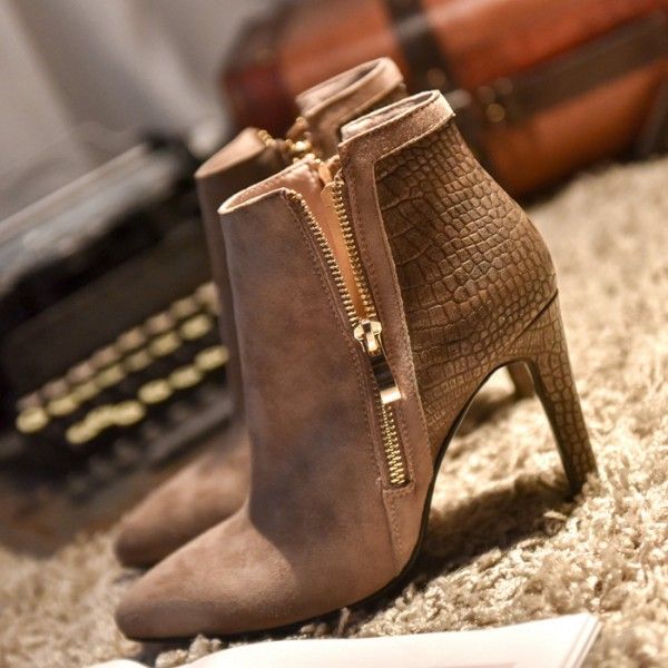 European station sheepskin high-heeled women's short boots thin heeled pointed bare boots autumn and winter new short boots retro women's Boots