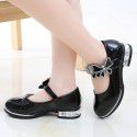 Girls' children's shoes wholesale 2019 spring and autumn new children's shoes shoes shoes children's Princess student performance single shoes
