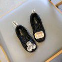Net red girl shoes 2019 spring and autumn children's leather shoes bean bean shoes TikTok princess shoes vibrato mandarin duck buckle soft sole shoes
