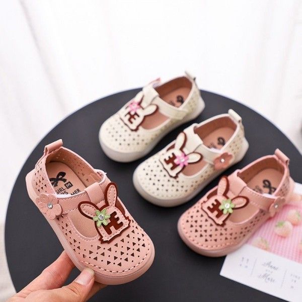 Factory direct selling summer rabbit hollow shoes girl princess shoes soft sole walking shoes 2-3 years old breathable single shoes
