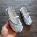 Handmade girls' embroidered shoes in Hanfu children's old Beijing cloth shoes national style students perform shoes dance shoes
