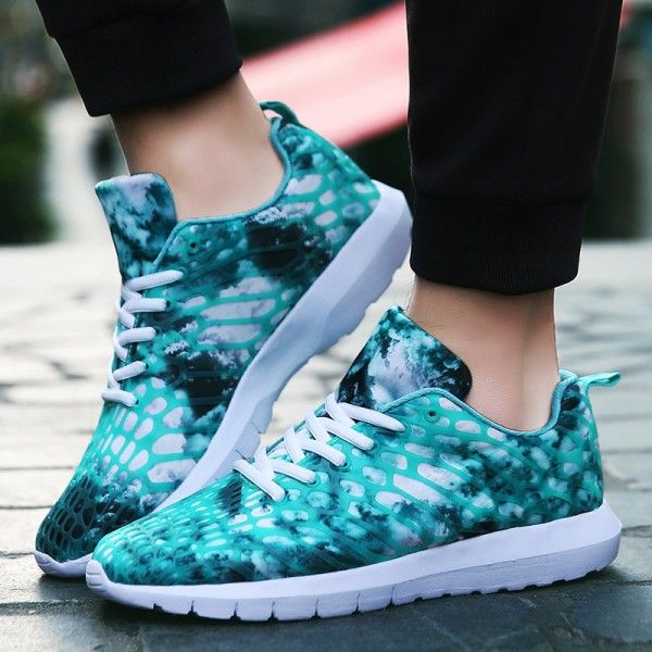 Autumn 2019 new large sports couple shoes women's shoes Korean camouflage breathable mesh casual shoes men's shoes