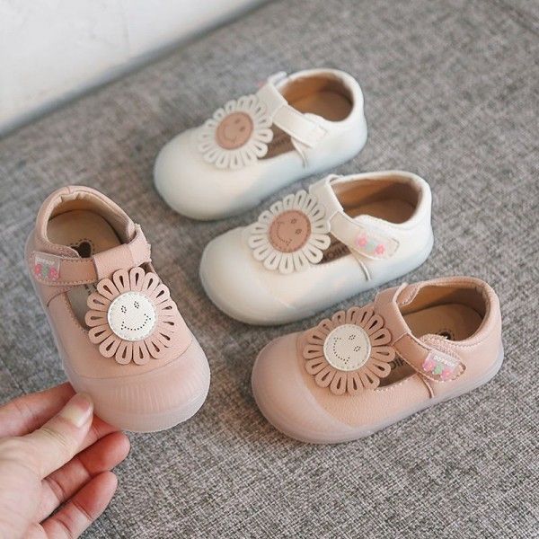 New baby walking shoes spring and autumn baby Baotou non slip soft sole children's single shoes 1-2-3 years old children's small shoes