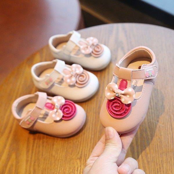 Baby soft soled walking shoes spring and autumn 2020 new girl princess shoes 1-2-3 years old non slip soft soled single shoes 