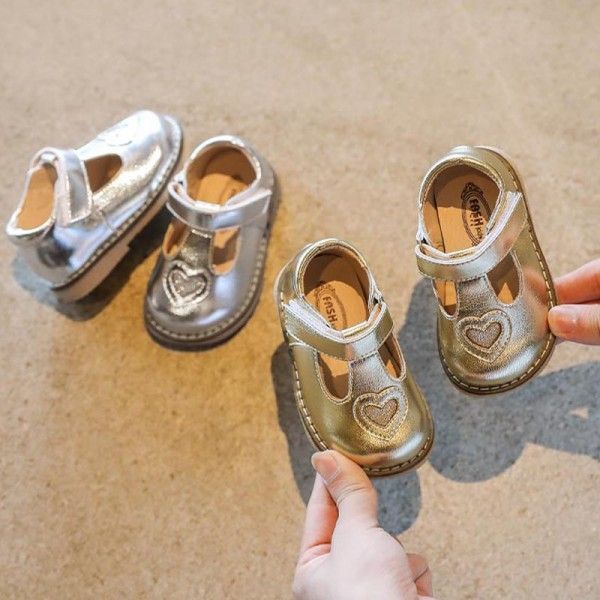 Girl's leather princess shoes newborn children's shoes 2020 spring and autumn soft soled 1-3 year old girl's shoes British style 