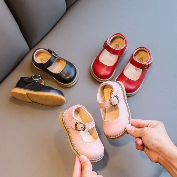 Girls' shoes 2020 new spring autumn children's leather children's soft bottom pea walking shoes British Princess Shoes