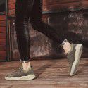New leisure sports shoes four seasons men's shoes leather trend versatile board shoes comfortable and breathable running shoes men's shoes
