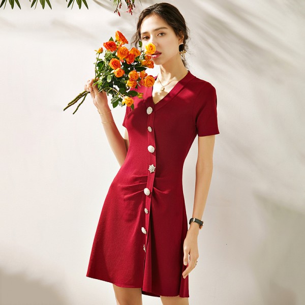 2006205-2021 spring and summer new French retro Hepburn style personalized Button Waist slim knit dress