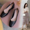 Single shoes children 2021 spring new square head middle heel thick heel European and American net red light mouth soft leather leather shoes