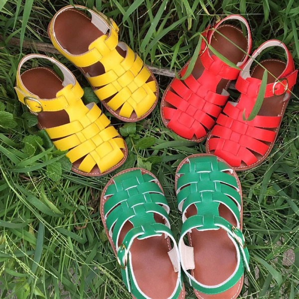 Korean spring and summer children's shoes 2020 new leather sandals Baotou anti kick sandals small, medium and large children's soft soled sandals