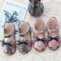 Guangzhou high grade children's shoes 2020 new Korean fresh cherry children's sandals girls' hollow Baotou Princess sandals