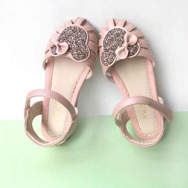 Girls' sandals 2019 summer new children's shoes leather Princess sandals Zhongda children's Baotou summer sandals women's direct sale