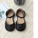 Guangzhou high grade children's shoes 2020 new Korean fresh laser hollow out sandals girls' hollow Baotou Princess sandals