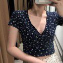 European and American slim fit short V-neck floral top fat mm new summer navel exposed temperament short sleeve T-shirt is thin and bottomed